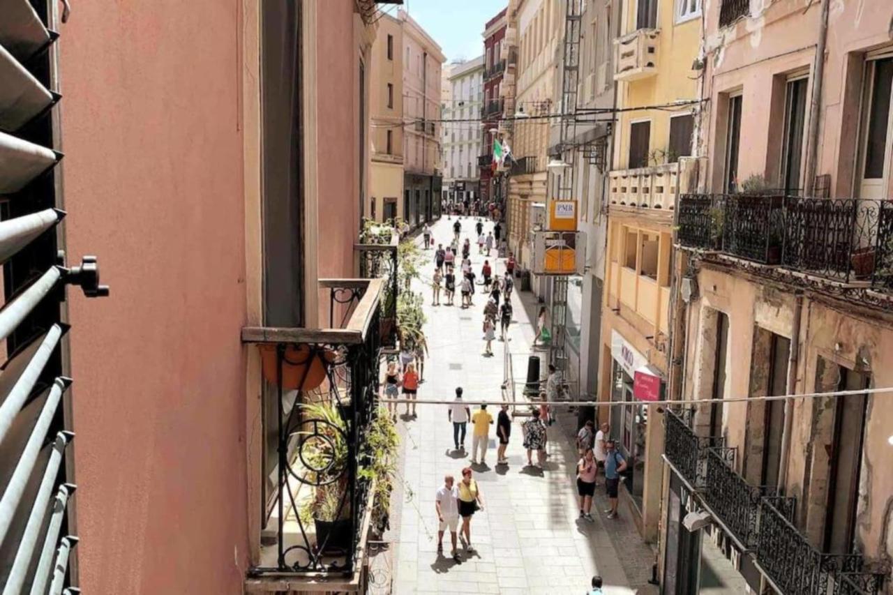 Appartamento Cagliari Centro Con Vista Sul Porto Luaran gambar