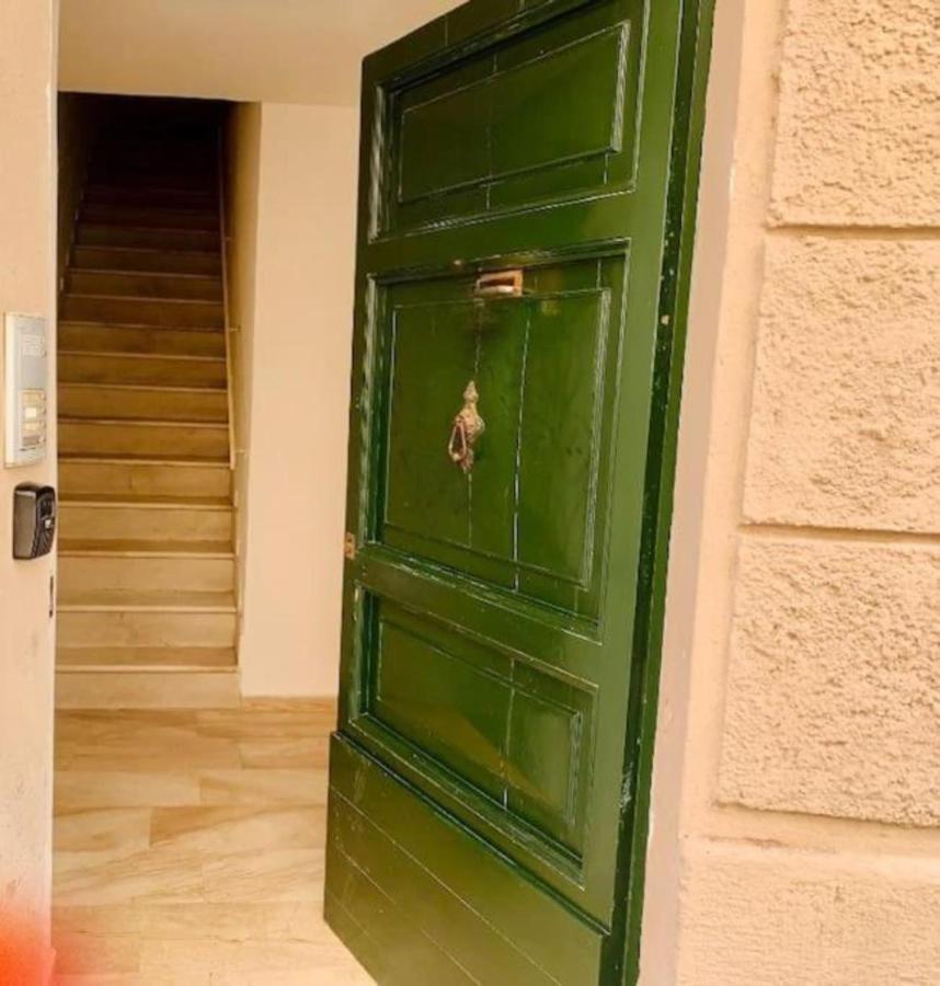 Appartamento Cagliari Centro Con Vista Sul Porto Luaran gambar